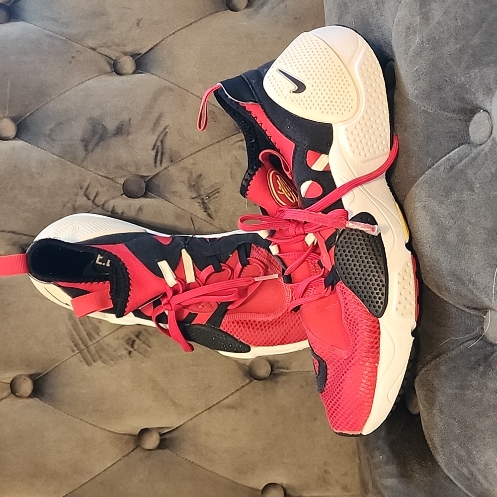 Nike EDGE shoes